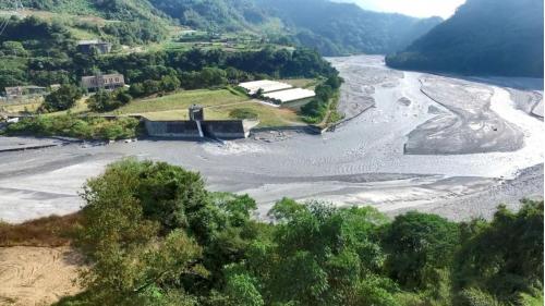 濁水溪流域萬大電廠松林分廠尾水出口及濁水溪俯瞰