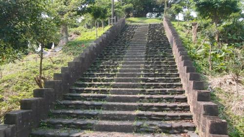 蘇澳港日本金刀比羅神社遺跡： 1927年在蘇澳礮台山，設立金刀比羅神社。