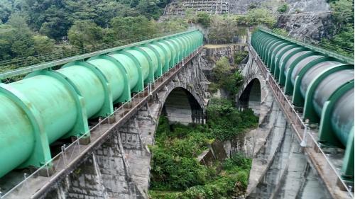 濁水溪流域明潭電廠頭水隧道過河段拱橋俯瞰