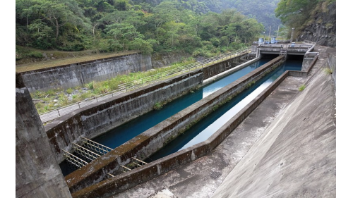 濁水溪流域新武界引水隧道計畫中的栗栖壩沉砂池