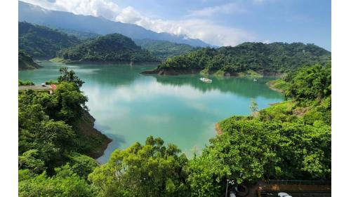 曾文水庫興建於曾文溪上游，由榮民事業工程處承建，於1967年動土興建，1973年完工，為國家重大經濟建設之一