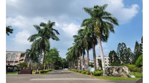 民國時代嘉義地區公共給水公園淨水場附近之嘉義中學