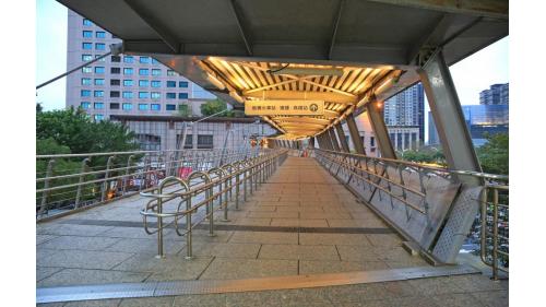 臺北市區鐵路地下化第三期工程「萬板專案」板橋公車站