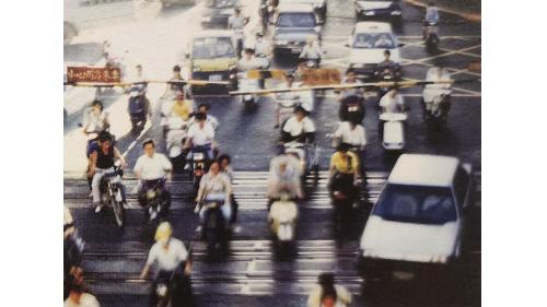 鐵路地下化前穿越平交車之車流

 