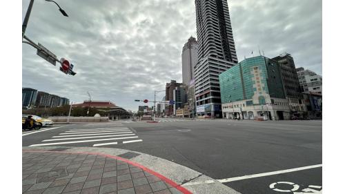 忠孝西路忠孝橋。
 