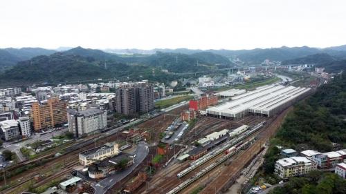 臺北市區車站鐵路地下化第四期東延南港工程「南港專案」七堵調車場全貌