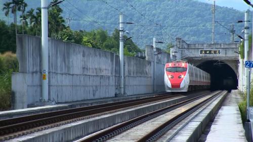 花東線鐵路雙軌隧道溪口隧道