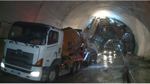 花東線鐵路雙軌隧道工程新自強隧道襯砌施作