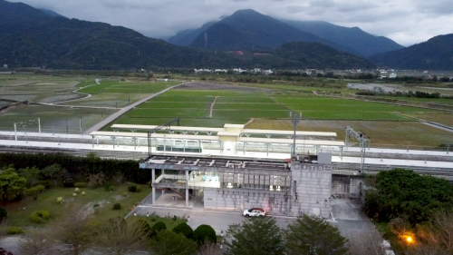 花東線鐵路瓶頸化雙軌路段及全線電氣化沿途重要車站東里車站