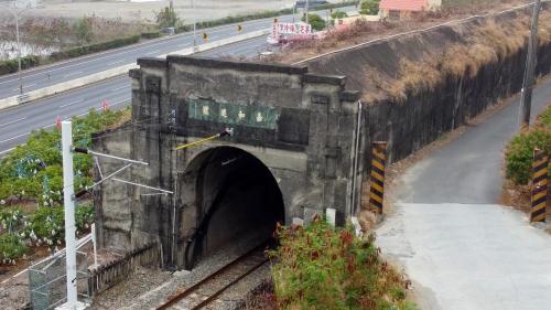 南迴鐵路電氣化南廻線隧道嘉和遮體