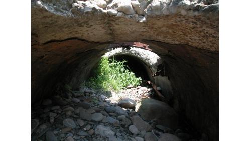 舊亀山電廠引水道虹吸管遺址