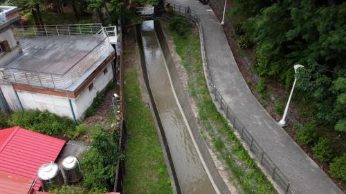 旗山圳引水渠道。
 