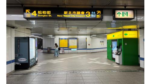 捷運板南線板橋線沿線車站江子翠站(BL09)大廳層