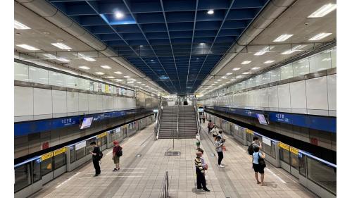 捷運板南線板橋線沿線車站江子翠站(BL09)月台層