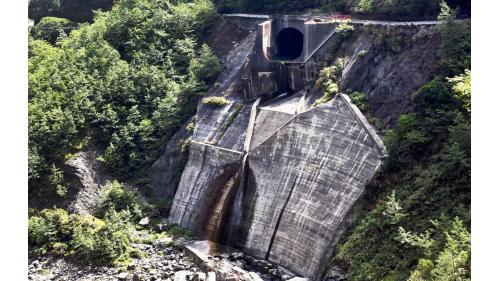 大甲溪流域德基水庫排洪隧道出水口