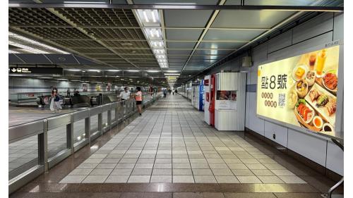 捷運板南線南港線國父紀念館站(BL17)大廳層