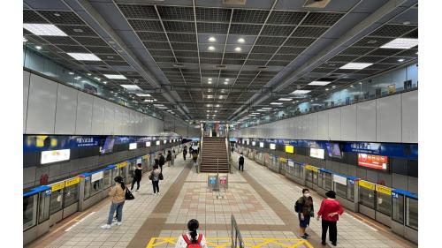 捷運板南線南港線國父紀念館站(BL17)月台層