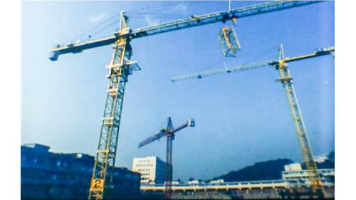 台北榮總醫院中正樓新建工程施工採鋼骨結構購進塔式吊車吊運鋼筋