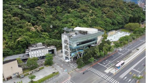 貓空纜車動物園站俯瞰