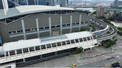 捷運內湖線沿線車站南港展覽館站(BL23/BR24)站體