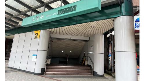 捷運松山新店線之新店線七張站(G03)出入口