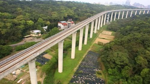 桃園機場捷運線主要結構施工-高架橋