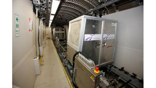 桃園機場捷運線機電工程-直達車第五節行李車箱