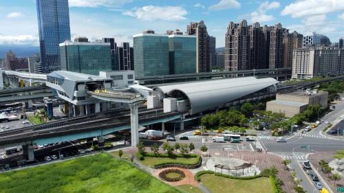桃園機場捷運沿線車站-新北產業園區站(A3)站體