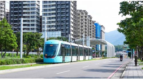 淡海輕軌列車