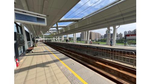 淡海輕軌綠山線沿線車站-淡水行政中心站-月台層