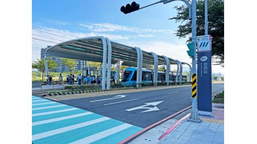 淡海輕軌綠山線沿線車站-崁頂站