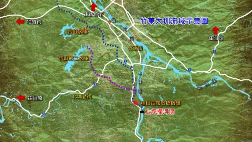 軟橋發電廠水源上坪攔河堰分流供應竹東大圳及寶山水庫與寶二水庫示意圖：軟橋發電廠發電用水來自竹東大圳，竹東大圳水源係取自頭前溪上游上坪溪之「上坪攔河堰」。