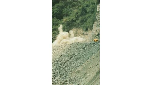 十二項建設-新中橫公路工程