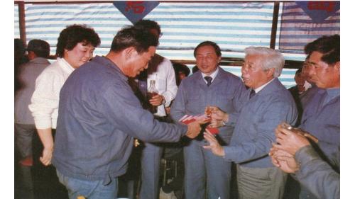 榮工永遠的大家長嚴孝章先生生平-榮工文化-重感情講道義
