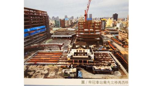 高雄市區鐵路地下化-帝冠式車站第二次遷移作業