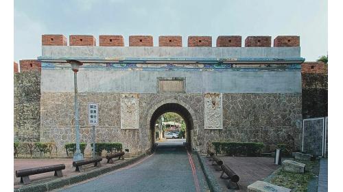 高雄市區鐵路地下化計畫-延伸鳳山計畫工程-北門的意象