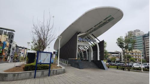 高雄市區鐵路地下化計畫-延伸鳳山計畫新設車站-正義車站站體