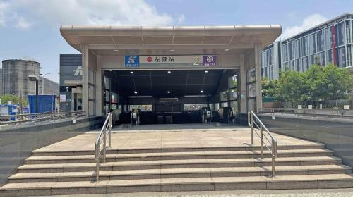 高雄捷運紅線沿線車站介紹-左營/高鐵站(R16)出入口資訊