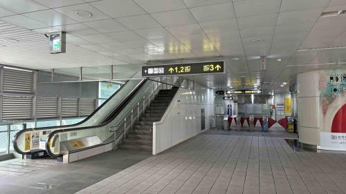 高雄捷運紅線沿線車站介紹-後勁站(R20)大廳層