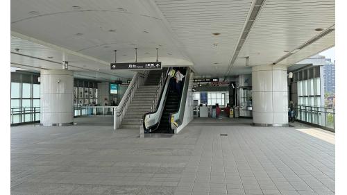 高雄捷運紅線沿線車站介紹-青埔站(R22)大廳層
