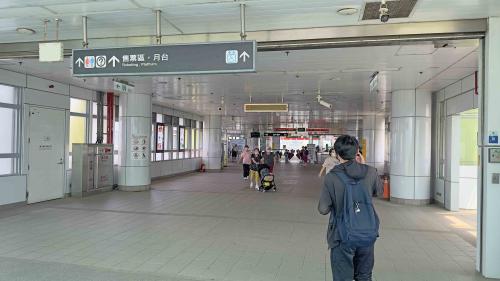 高雄捷運紅線沿線車站介紹-南岡山站(R24)大廳層