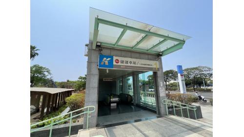 高雄捷運紅線沿線車站介紹-高雄國際機場站(R4)-出入口
