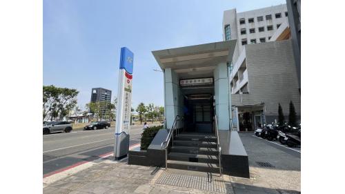 高雄捷運紅線沿線車站介紹-前鎮高中站(R5)-出入口