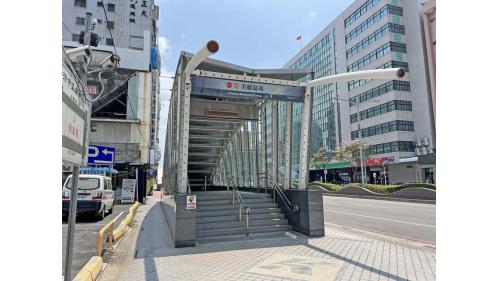 高雄捷運紅線沿線車站介紹-美麗島站(R10)(O5)-出入口