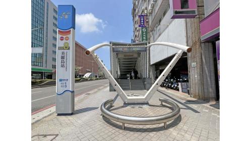 高雄捷運橘線沿線車站介紹-美麗島站(R10)(O5)-出入口