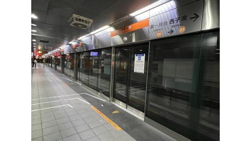 高雄捷運橘線沿線車站介紹-美麗島站(R10)(O5)-月台層