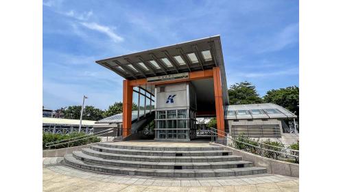 高雄捷運橘線沿線車站介紹-衛武營站(O10)出入口