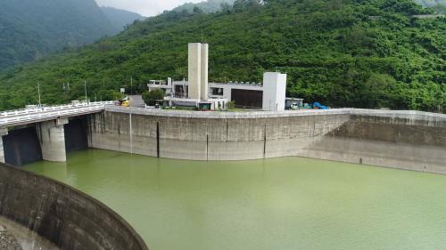 榮工處承建之曾文水庫一景