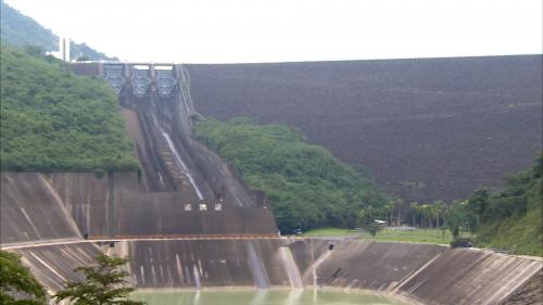 榮工處承建之曾文水庫溢洪道及消能池