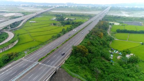 榮工處承辦之中山南北高速公路